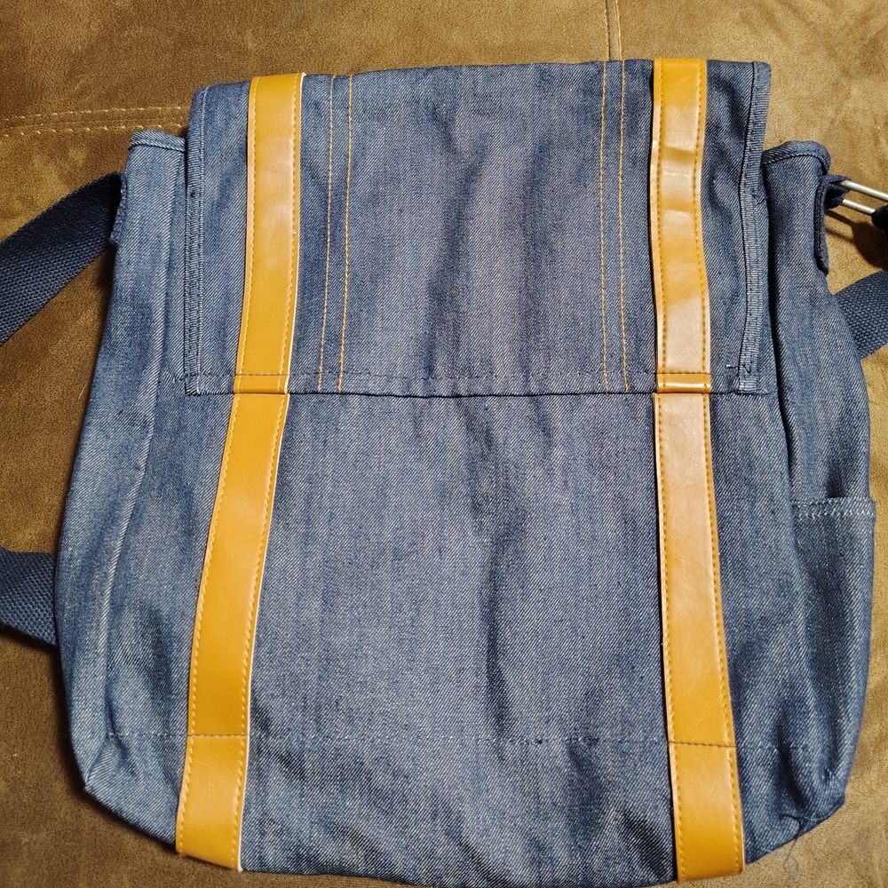 GUESS Blue and Tan Men's Bag - Picture 2 of 4